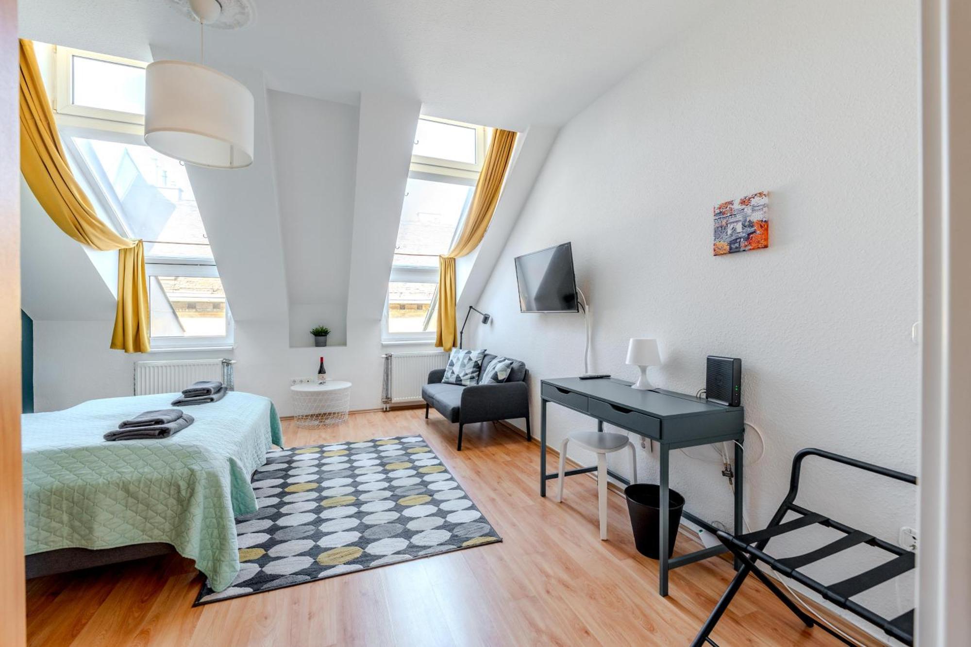 Cozy Flat In The Heart Of Buda Budapest Exterior foto